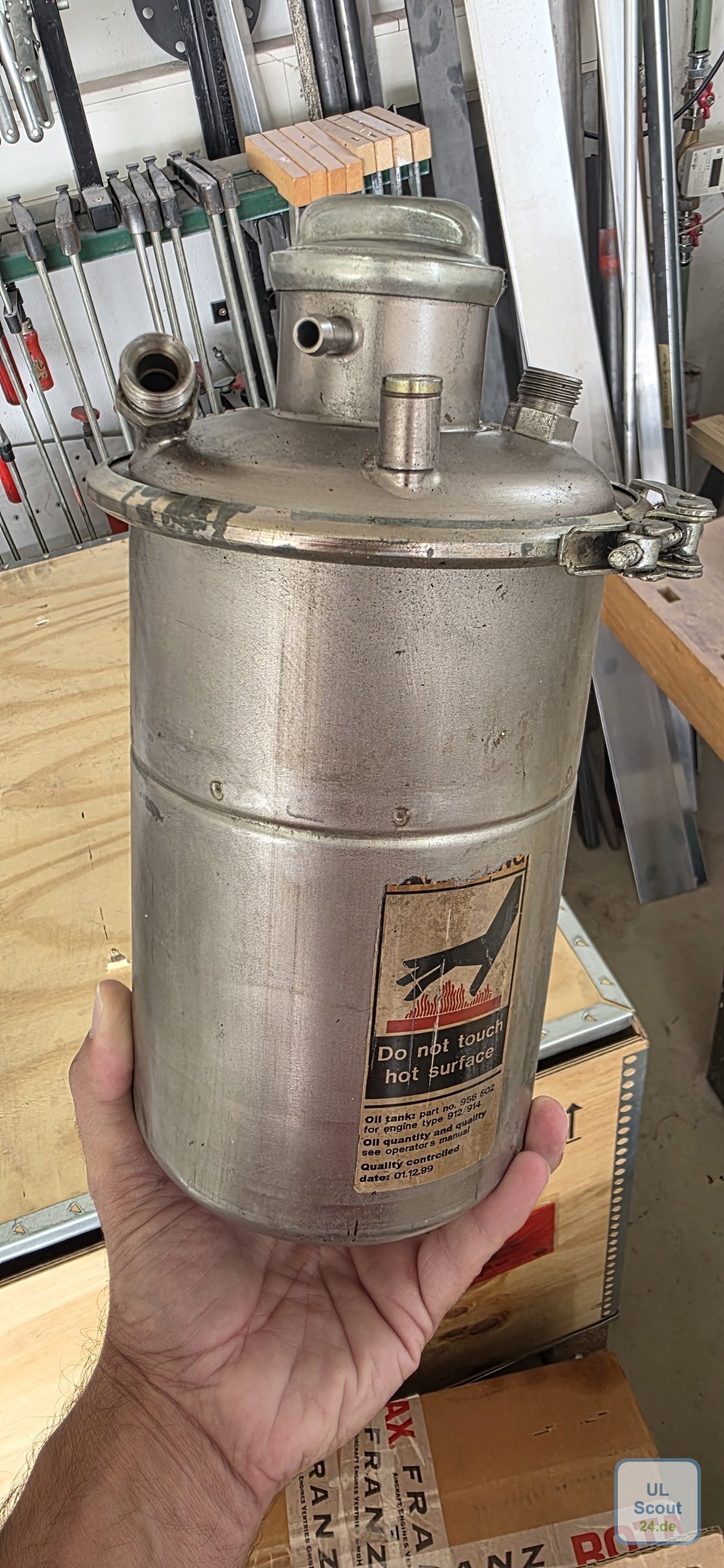 Ähnliches Inserat: Ölbehälter neu für Rotax 912